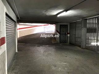 Garaje en venta en Ensanche - Diputación en Alicante
