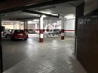 Garaje en venta en Ensanche - Diputación en Alicante