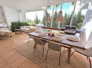 Piso en alquiler en Los Naranjos - Las Brisas en Marbella