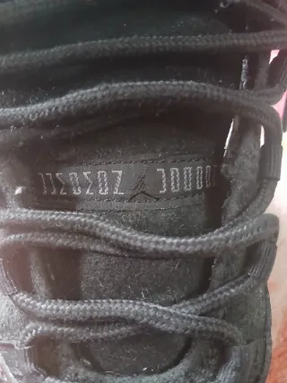 Jordan 11 Negras. PRECIO NEGOCIABLE