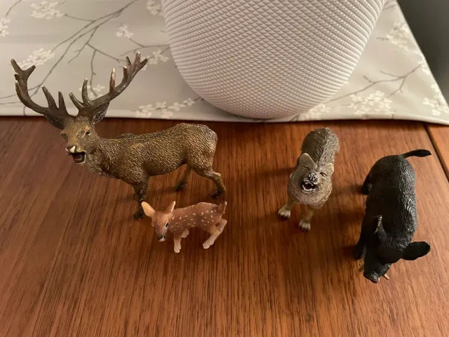 Figuras de animales: oso polar, panda, pingüino