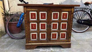 Taquillón antiguo estilo español madera