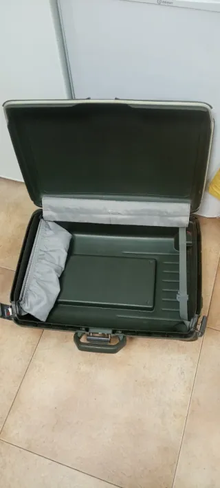 Maleta verde militar  SAMSONITE