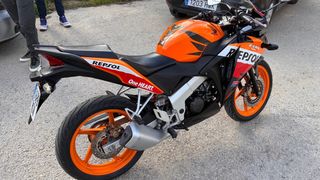 Honda CBR125R  firmada por Oscar Casas