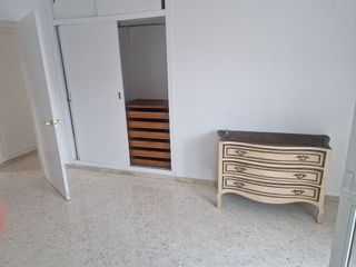 Piso en alquiler en Los Remedios en Sevilla