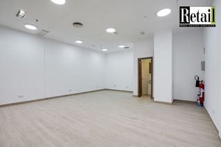 Local comercial en alquiler en Zona Industrial en Barbera del Vallès