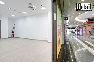 Local comercial en alquiler en Zona Industrial en Barbera del Vallès