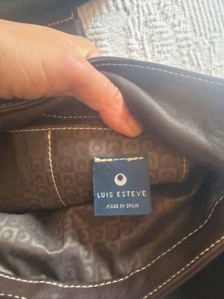 Bolso de piel marrón