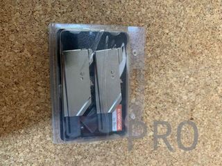 Bisagra para armario