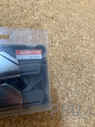 Bisagra para armario