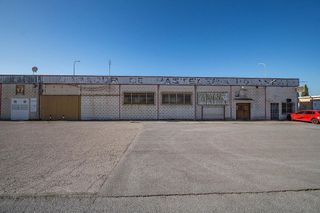 Nave industrial en venta en Maracena