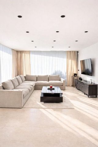 Chalet en alquiler en Nueva Andalucía centro en Marbella