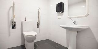 Local comercial en venta en Numancia - San Fernando en Santander