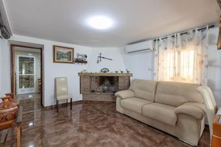 Casa adosada en venta en Pinos Puente