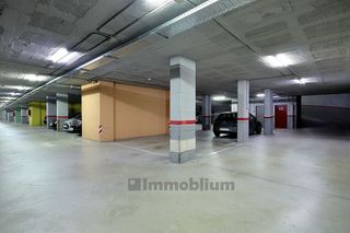 Garaje en venta en Via Europa - Parc Central en Mataró