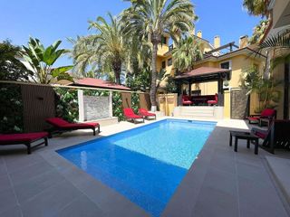 Casa pareada en alquiler en Puerto Banús en Marbella