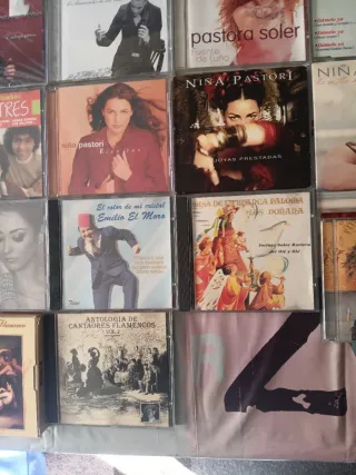 Lote B: 17 CDs Flamenco y Sevillanas