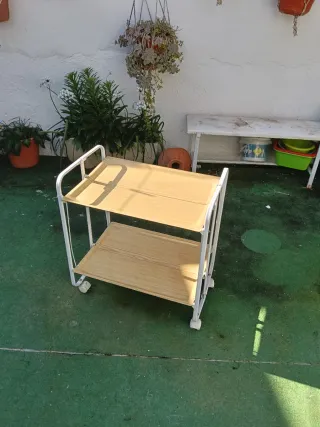 Camarera plegable metal y madera