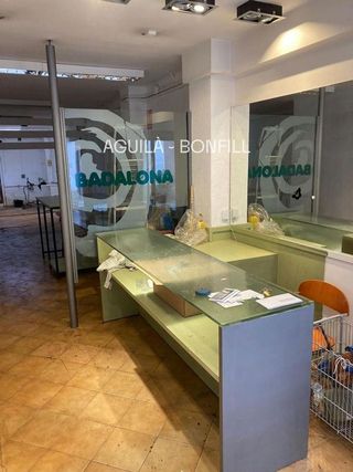 Local comercial en alquiler en Centre en Badalona