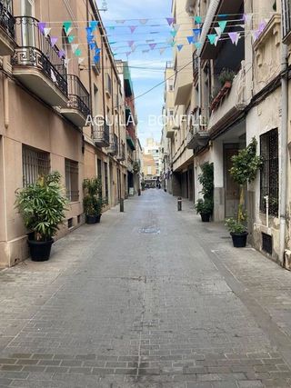 Local comercial en alquiler en Centre en Badalona