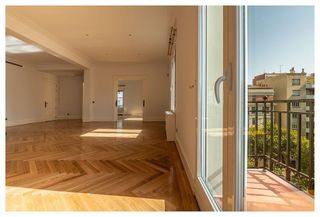 Piso en alquiler en Almagro en Madrid