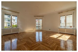 Piso en alquiler en Almagro en Madrid