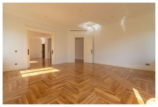 Piso en alquiler en Almagro en Madrid