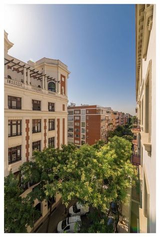 Piso en alquiler en Almagro en Madrid
