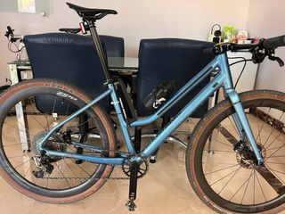 Cannondale Híbrida Gravel/Ciudad aluminio