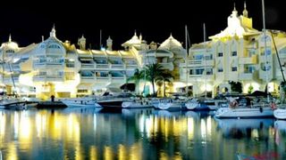 Local comercial en venta en Parque de la Paloma en Benalmádena