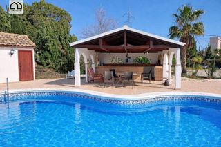 Chalet en alquiler en Crevillent