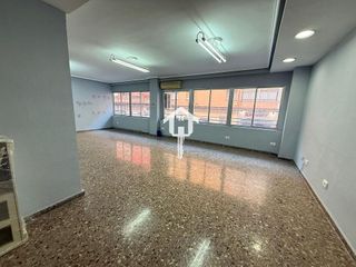 Oficina en venta en Benalúa en Alicante