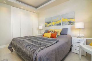 Piso en alquiler en Los Naranjos - Las Brisas en Marbella