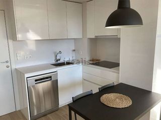 Piso en alquiler en Valdeacederas en Madrid