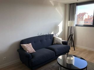 Piso en alquiler en Valdeacederas en Madrid