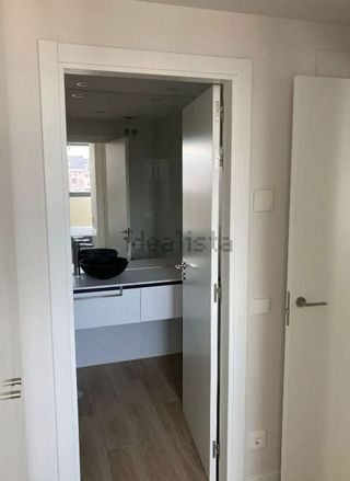 Piso en alquiler en Valdeacederas en Madrid