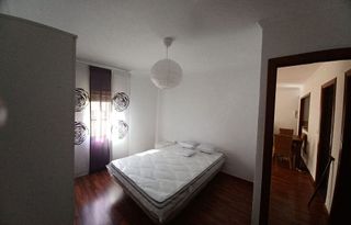 Piso en alquiler en Tres Huertas - El Torrejón - El Cerezo en Sevilla