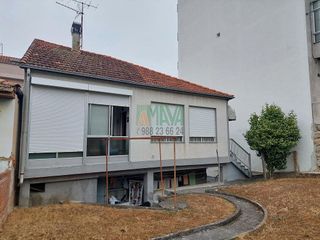 Chalet en venta en Universidad en Ourense