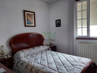 Chalet en venta en Universidad en Ourense