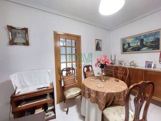 Chalet en venta en Universidad en Ourense