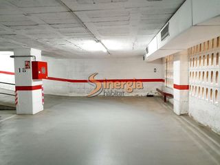 Garaje en venta en Sant Josep en Hospitalet de Llobregat, L´