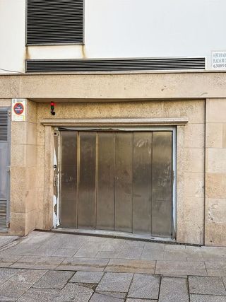Garaje en venta en Ensanche en Coruña (A)