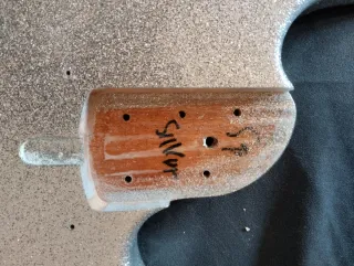 Cuerpo de bajo tipo Music Man