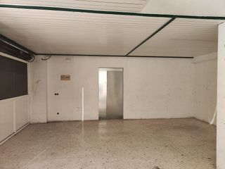 Local comercial en venta en Torrent Ballester en Viladecans