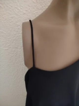 Camiseta negra asimétrica talla xs Primark