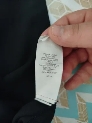 Camiseta negra asimétrica talla xs Primark