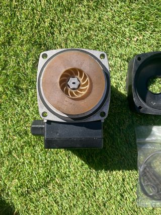 Bomba circuladora Bosch/Grundfos UPS 15-60 RLE