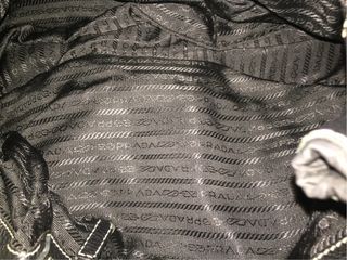Borsa Prada in nylon e pelle