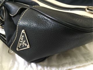Borsa Prada in nylon e pelle