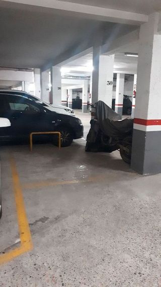 Garaje en venta en Pallejà